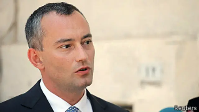 Николай Младенов