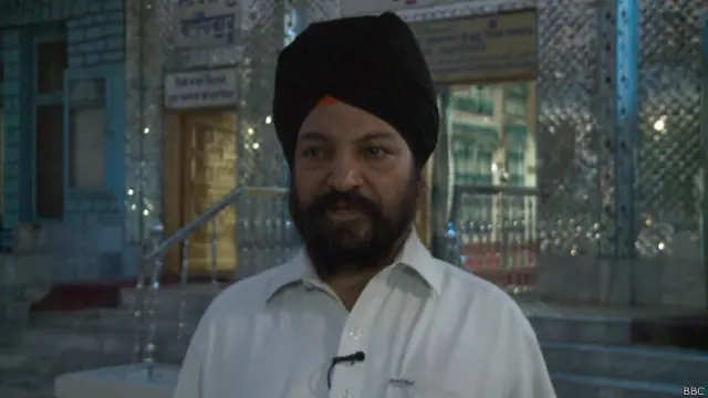 दिलीप सिंह, मृतक आप्रवासी के चाचा