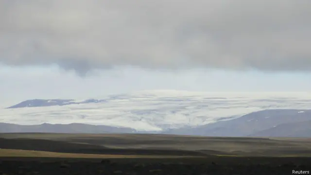 کچھ ماہرین کے مطابق پگھلتی ہوئی برف سے مستقبل میں بڑے آتش فشاں پھٹنے کا خدشہ ہے