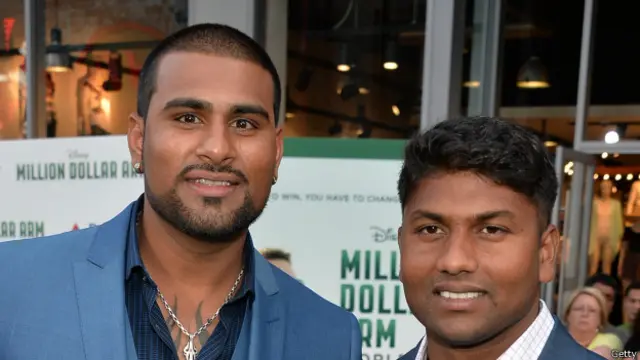 Rinku Singh y Dinesh Patel