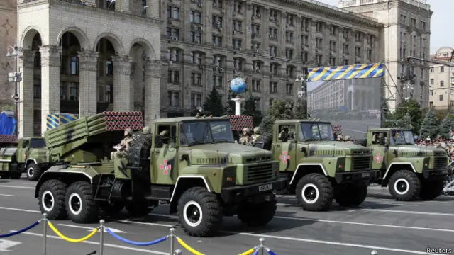 Системи "Град" на військовому параді, що пройшов на Хрещатику