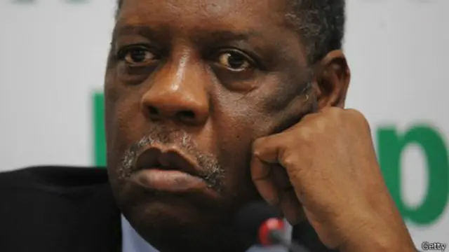 د افریقا د فوټبال فدراسیون مشر عیسی حیاتوف دا پېښه په کلکو ټکو غندلې