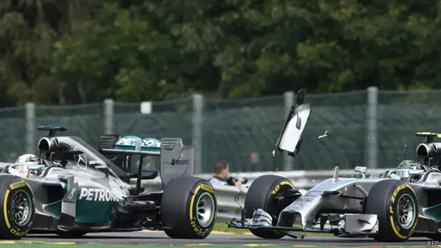 Choque entre monoplazas F1