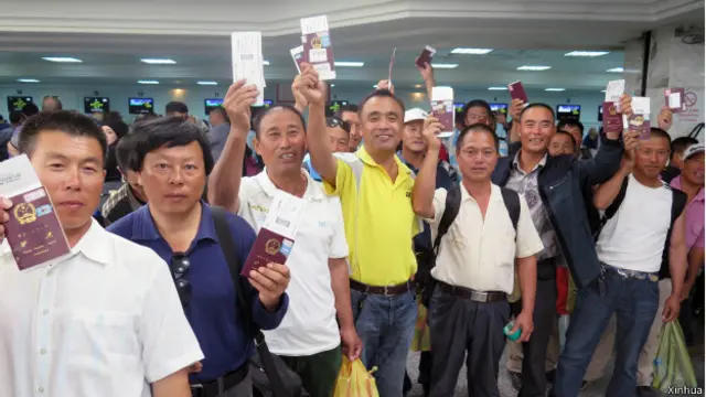 自利比亚的新一轮冲突以来,中国已经陆续要求其在利比亚的公民从该国撤离。