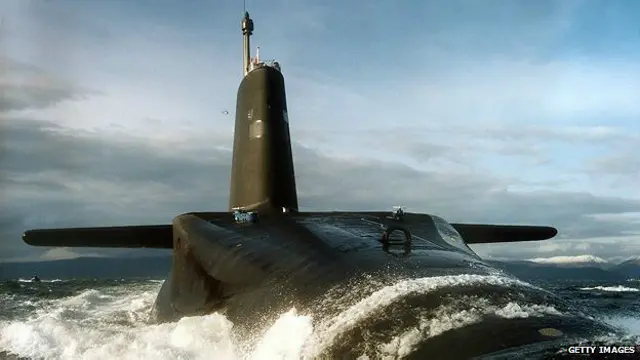 Submarino HMS Vanguard