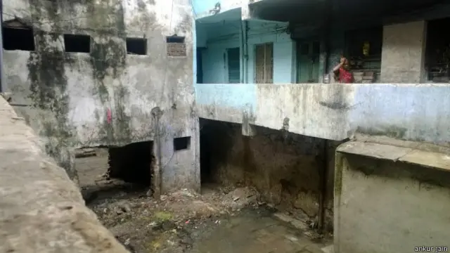 खुले में शौच