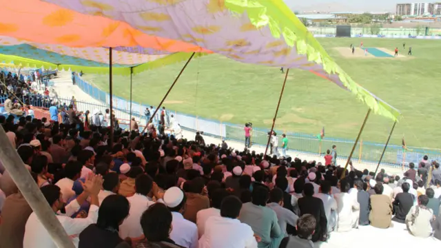 د افغانستان کريکټ بورډ (اې سي بي) تمه لري چې دغه سیالۍ به په افغانستان کې ډېر مینه وال پر ځان رامات کړي او په تلویزیون به هم ډېر لېدونکي ولري.