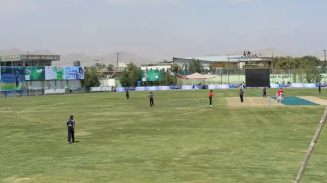 په لومړي ځل په ۲۰۱۲ کال کې دغه سیالۍ د پیپسي کپ په نوم نومول شوې وې او وروسته بیا په ۲۰۱۳ کال کې د "شپږیزه" نوم ورکړل شو. 