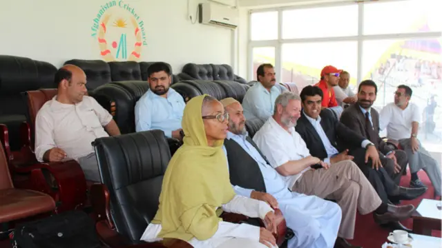 د کریکټ بورد چارواکي روان تورنمنټ د افغان کورني کریکټ وده بولي.