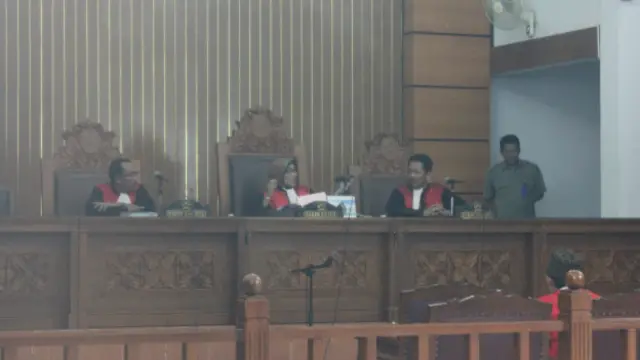 Sidang JIS