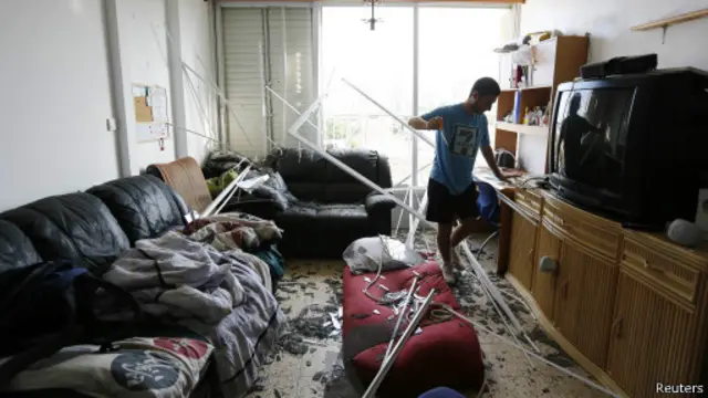 اعتبرت حماس قصف عسقلان ردا على استهداف إسرائيل مبان سكنية في غزة. 