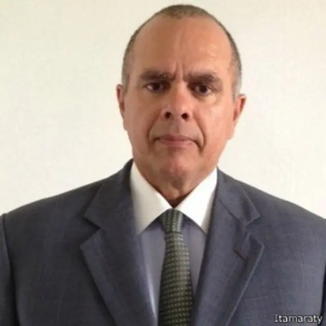 Embaixador André dos Santos