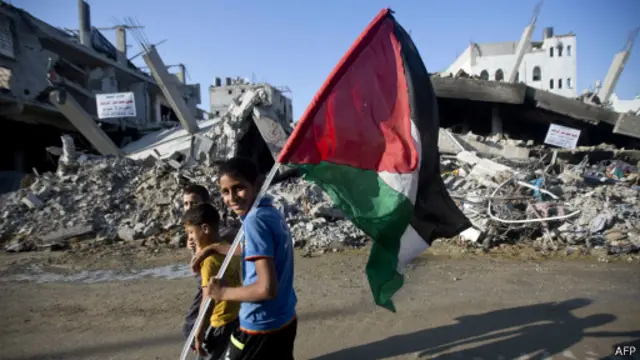 دعا الرئيس الفلسطيني إلى سرعة ادخال المساعدات الى قطاع غزة.