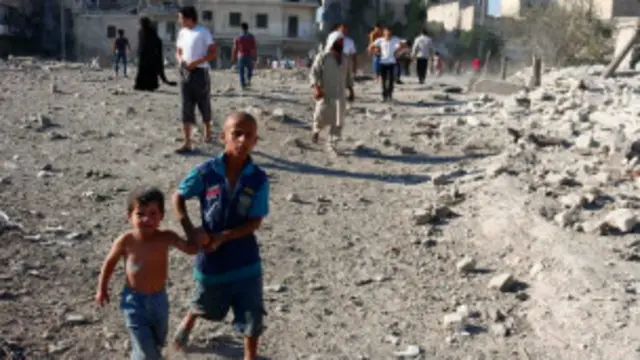 "د اسلامي دولت ډلې تر ولکې لاندې په سیمو کې په عمومي محضر کې د خلکو اعدامول عادي خبره ده".