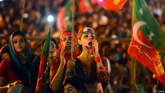 اسلام آباد میں شاہراہِ دستور پر پی ٹی آئی کا دھرنا چار ماہ تک جاری رہا