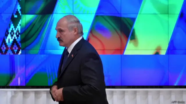 Олександра Лукашенка залишили самого звітувати про результати саміту