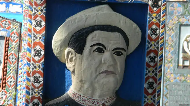 रोमानिया का अद्भुत कब्रिस्तान