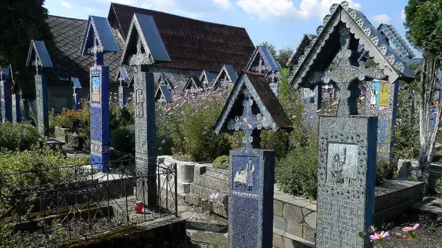 रोमानिया का अद्भुत कब्रिस्तान