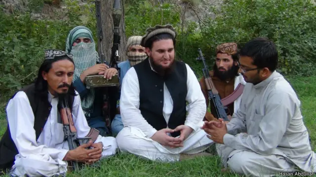 جماعت الحرار کے مرکزی ترجمان احسان اللہ احسان اس سے قبل کالعدم تحریک طالبان کے ترجمان بھی رہ چکے ہیں