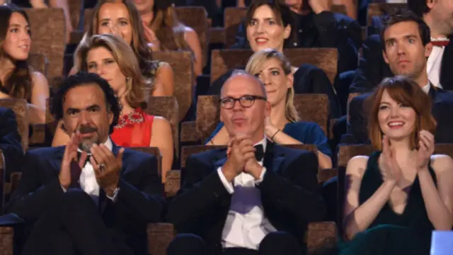 حرص المخرج اليخاندرو اينارتو على أن يفاجئ الجميع بنمط أداء فني مختلف عما درج عليه. 