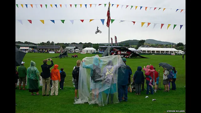 फोटो प्रदर्शनी, स्कॉटलैंड, वेल्स 