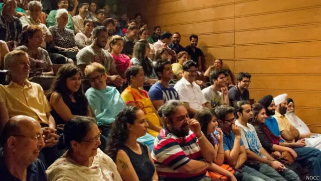 "न्यू दिल्ली कॉमेडी क्लब"