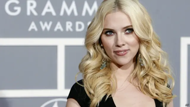 سکارلٹ جانسن سرکردہ اداکارہ ہیں