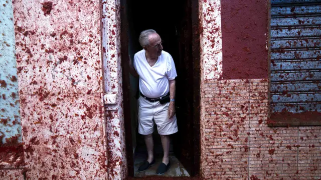 स्पेन, बुनोल शहर, टोमाटीन फ़ेस्टिवल, टमाटर की लड़ाई