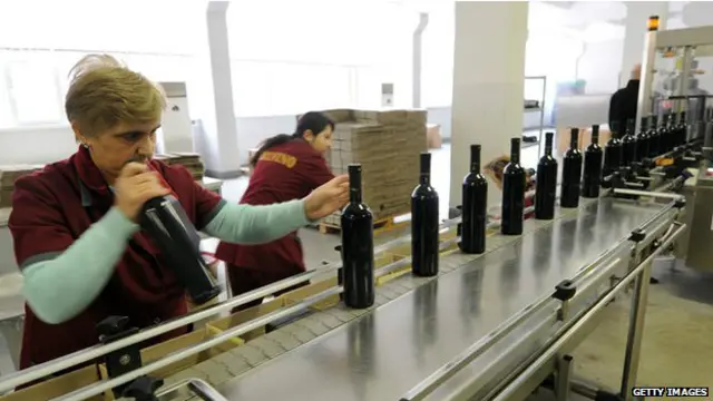 Gürcüstanda fermerlərdən tutmuş müasir zavodlaradək minlərlə şərab istehsalçı mövcuddur.