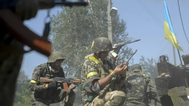 Украинские военные в Иловайске