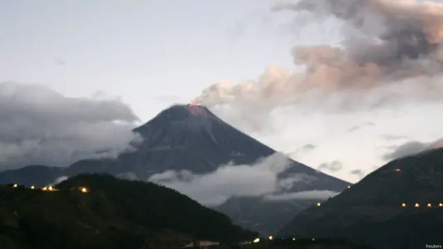 ज्वालामुखी विस्फोट, इक्वाडोर