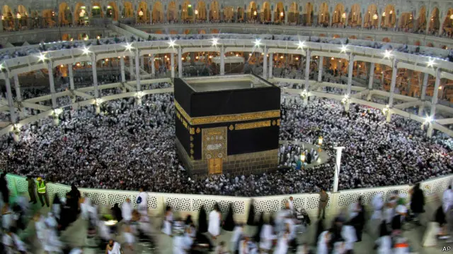 Ўзбекистонлик ёшлар ҳажга бориш деярли имконсизлигини айтишади