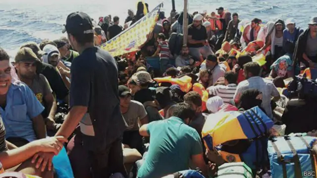 فاق عدد المهاجرين من السواحل الجنوبية للبحر المتوسط صوب أوروبا مئة ألف شخص منذ مطلع 2014