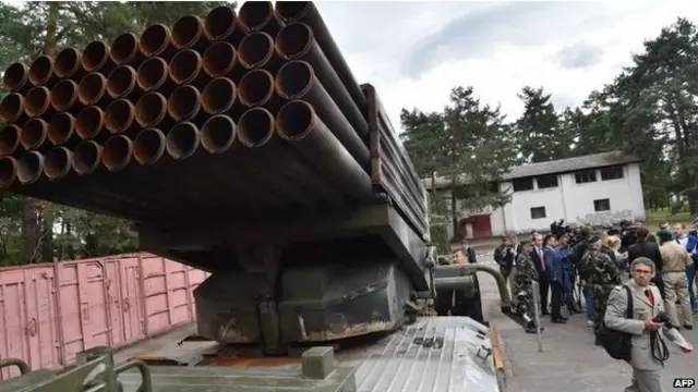 اس معاہدے کے مطابق کسی بھی جنگی جہازوں کا علاقے میں پرواز کرنا ممنوع ہے