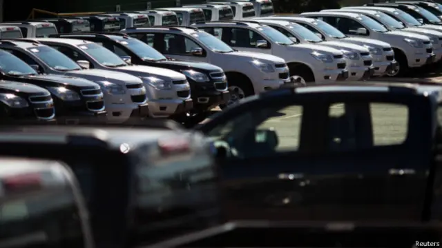 Carros (Reuters)