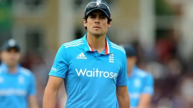 ایلسٹر کک کو سنہ 2011 میں انگلینڈ کی ایک روزہ ٹیم کا کپتان مقرر کیا گیا تھا