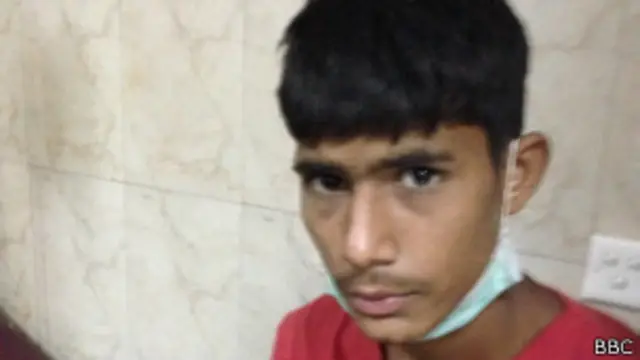 ’پولیس کی مزاحمت کے بعد لوگوں نے کہا قائد پارلیمنٹ میں چلے گئے ہیں تو ہم بھی پیچھے جانے لگے‘