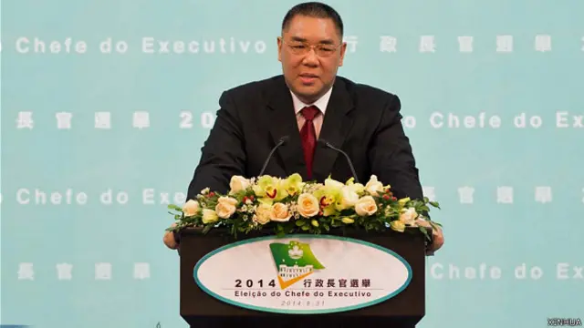 崔世安當選後向選舉委員致辭（新華社圖片31/8/2014）