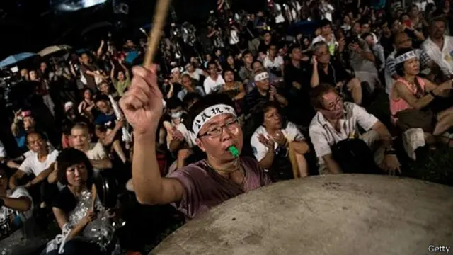 هنگ‌کنگ به صورت یک فرمانداری خودمختار از چین و منطقه ویژه اقتصادی اداره می‌شود 