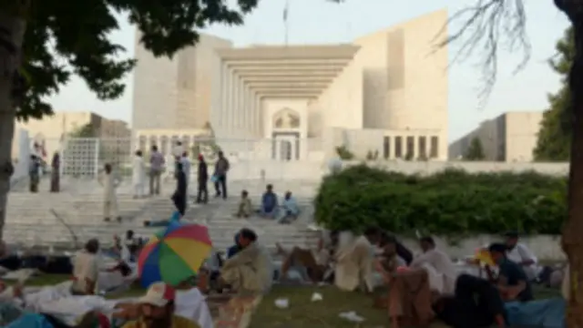 ’تمام سیاسی جماعتوں سے چار ستمبر تک اس معاملے کے حل کے لیے تجاویز عدالت میں جمع کروانے کا حکم‘