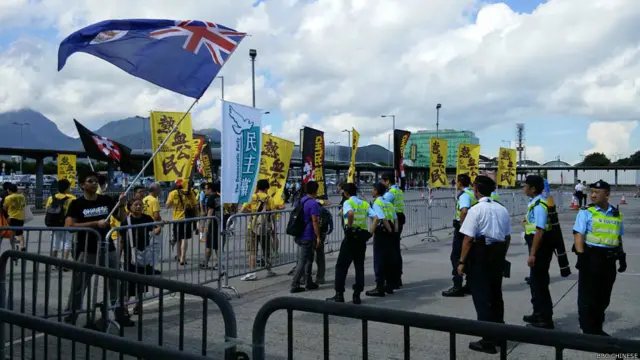 热血公民示威者（BBC中文网图片1/9/2014）