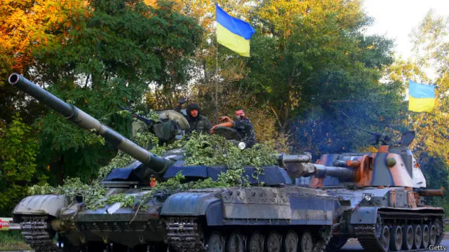 روسی صدر پوتن کا کہنا ہے کہ مغرقی ملک یوکرینی فوجیوں کی جانب سے عام شہریوں کو براہِ راست نشانہ بنائے جانے پر خاموش ہیں