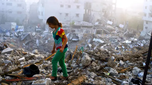 اسرائیل اور حماس کے درمیان جنگ کے نتیجے میں دو ہزار کے قریب افراد ہلاک ہو گئے تھے اور ہلاک ہونے والوں میں زیادہ فلسطینی شہری تھے۔ 