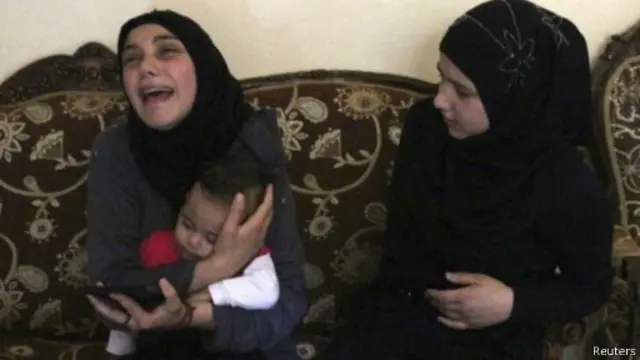 طلب من عائلة الرقيب سيد تقديم عينة من الحمض النووي للتأكد من هوية الجثمان.