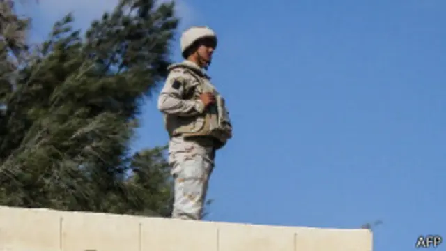 Soldado egipcio en el Sinaí