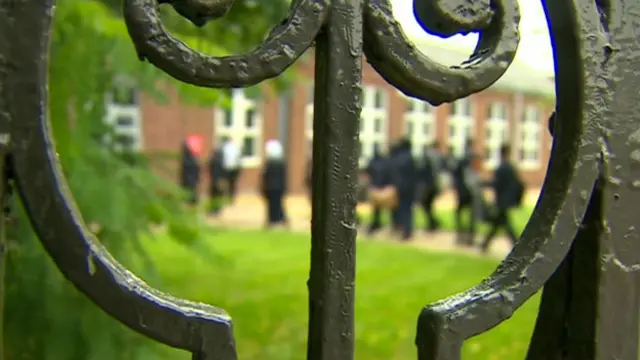 Golden Hillock School, salah satu dari tiga sekolah yang diselidiki terkait kecurigaan "Plot Kuda Troya."