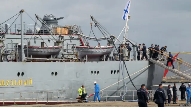 корабль "Смольный"