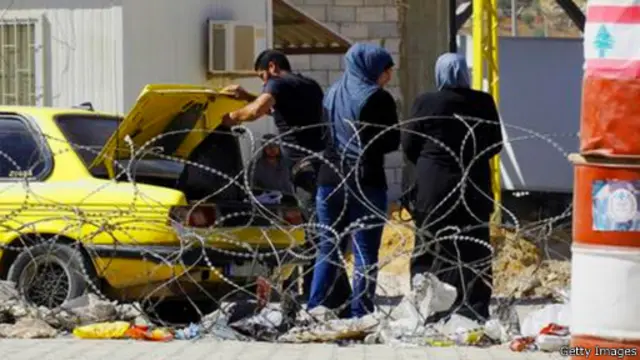 تعرف نقاط التفتيش المسلحة على الحدود بين سوريا ولبنان بأنها محكمة.