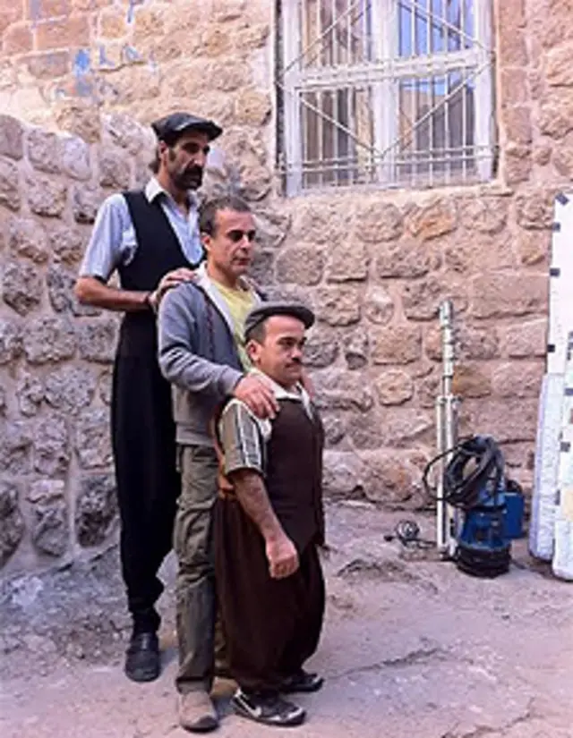 قبادی و بازیگران فیلم