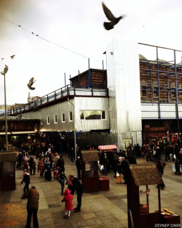 Zeynep Öner'in "Şehrin Gürültüsü" fotoğrafı